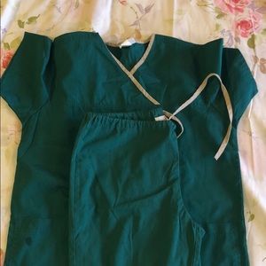 Top and bottom scrubs